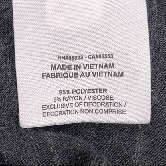 XS NIKE DRI FIT TANK BLACK GREY TOP SLEEVELESS STRETCH ATHLETIC ACTIVEWEAR - Picture 10 of 11